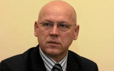 Professor Adam Chmielewski